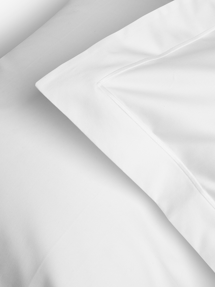 SPIRIT KISSENBEZUG MIT STICKKANTE  2 STCK - Pure White