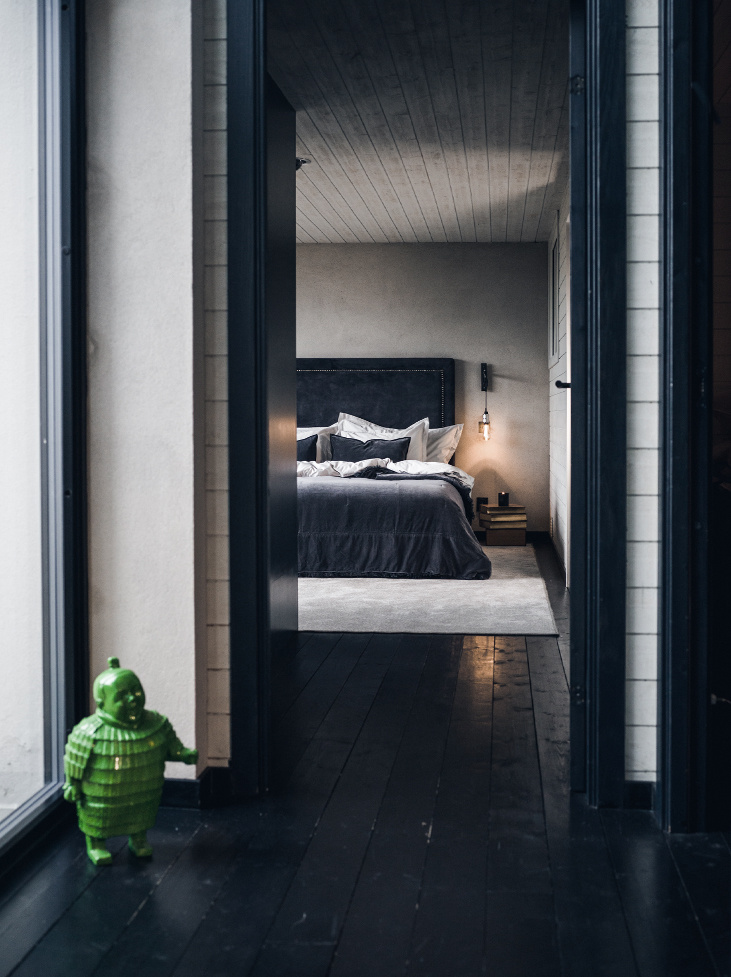 Spirit of the Nomad luxuriöse Tagesdecke Lava Grey