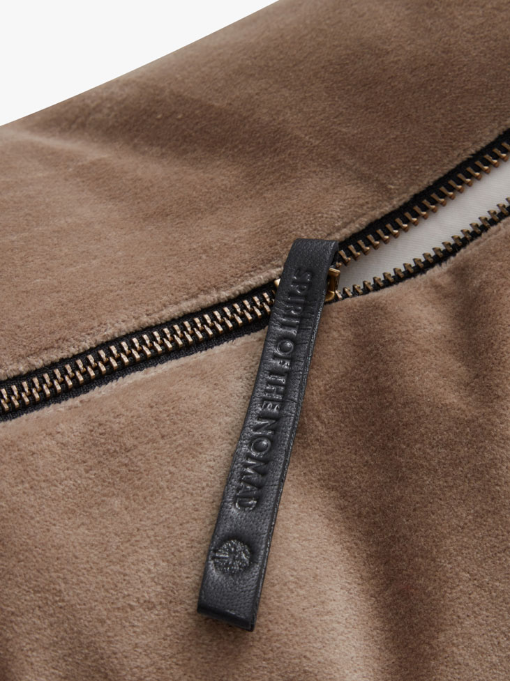 KISSENBEZUG EDLER SAMT -  Ash Brown